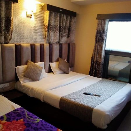 אחמדאבאד Hotel Dream Inn מראה חיצוני תמונה